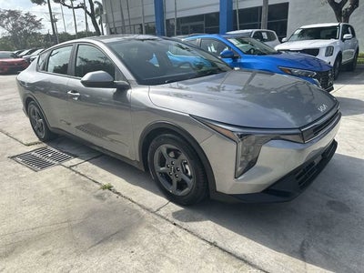 2025 Kia K4 LXS