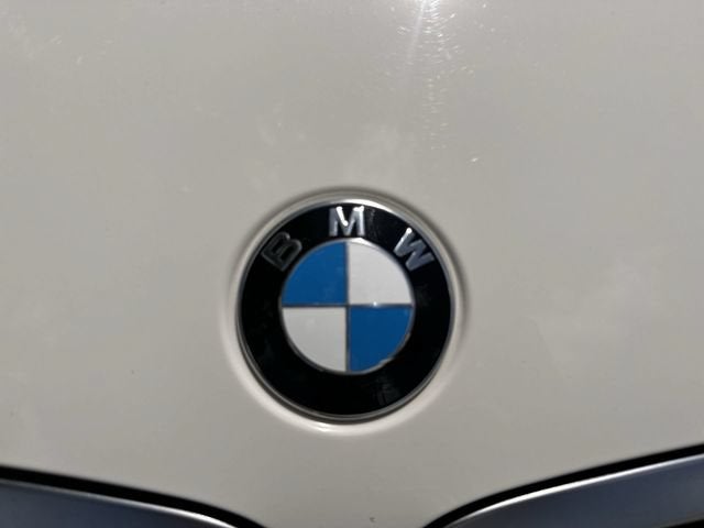2025 BMW 3 Series 330i