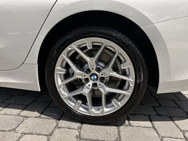 2025 BMW 3 Series 330i