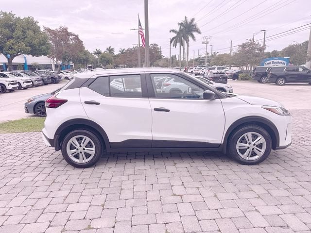 2024 Nissan Kicks S