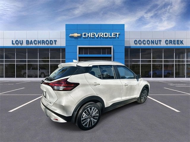 2023 Nissan Kicks SV
