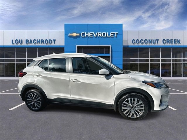 2023 Nissan Kicks SV