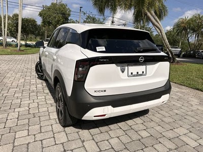 2025 Nissan Kicks SV