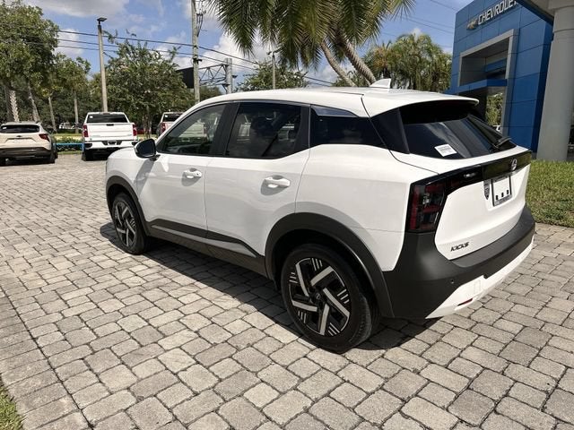 2025 Nissan Kicks SV