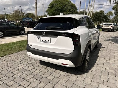 2025 Nissan Kicks SV