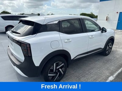 2025 Nissan Kicks SV