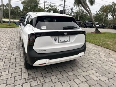 2025 Nissan Kicks SV