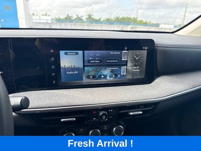 2025 Nissan Kicks SV