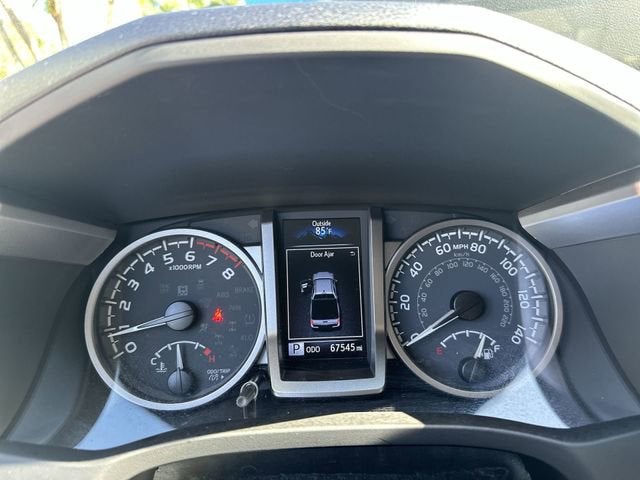 2022 Toyota Tacoma 2WD SR5