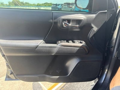 2022 Toyota Tacoma 2WD SR5
