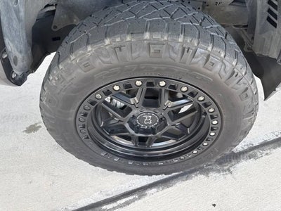 2022 Toyota Tacoma 2WD SR5