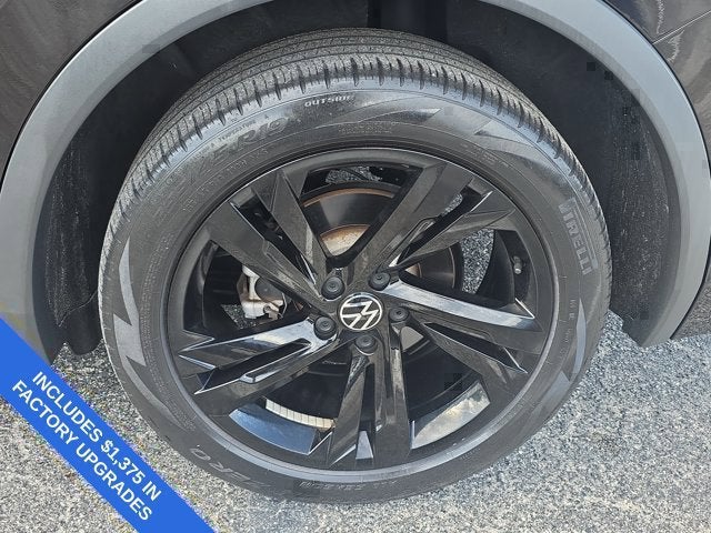 2023 Volkswagen Tiguan SE R-Line Black