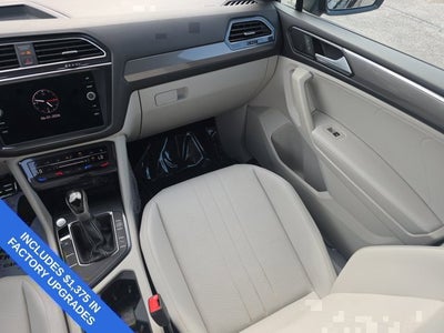 2023 Volkswagen Tiguan SE R-Line Black