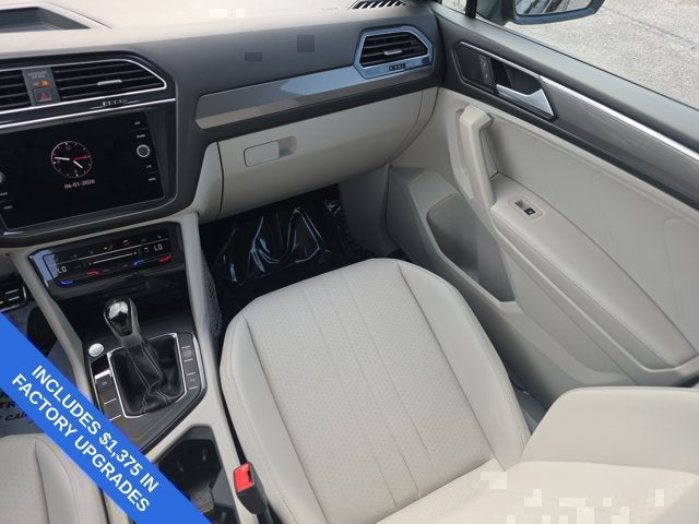 2023 Volkswagen Tiguan SE R-Line Black