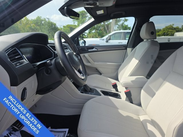 2023 Volkswagen Tiguan SE R-Line Black