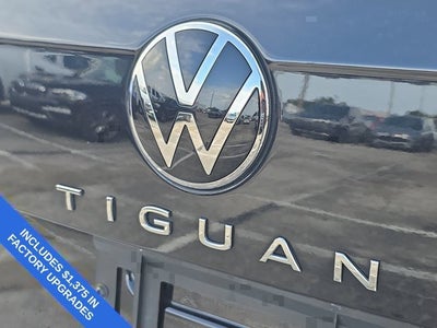 2023 Volkswagen Tiguan SE R-Line Black