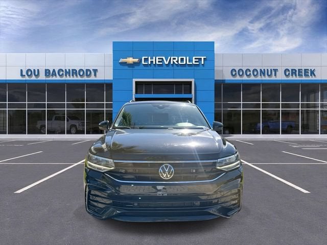 2022 Volkswagen Tiguan SE R-Line Black