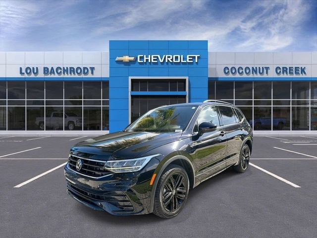 2022 Volkswagen Tiguan SE R-Line Black