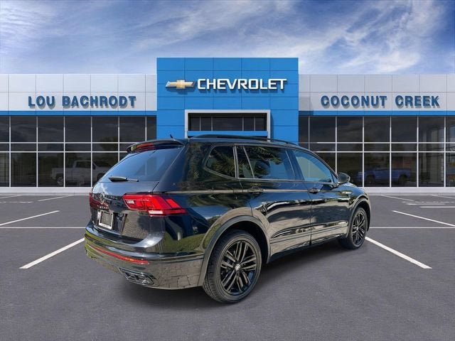 2022 Volkswagen Tiguan SE R-Line Black
