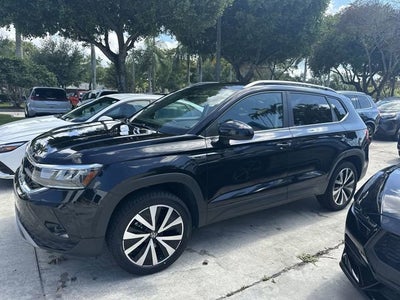 2024 Volkswagen Taos SE