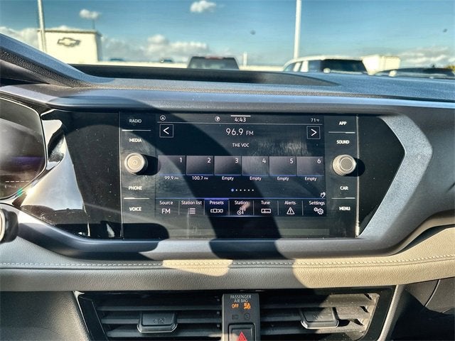 2024 Volkswagen Taos SE