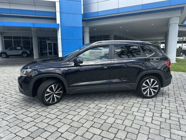 2024 Volkswagen Taos SE