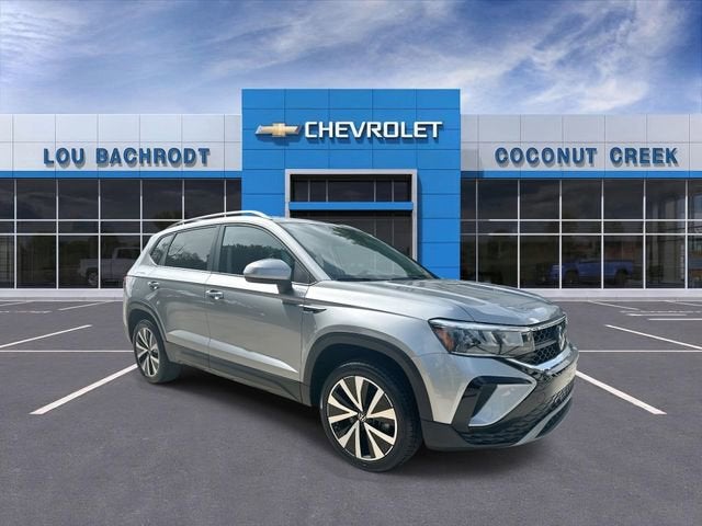 2024 Volkswagen Taos SE