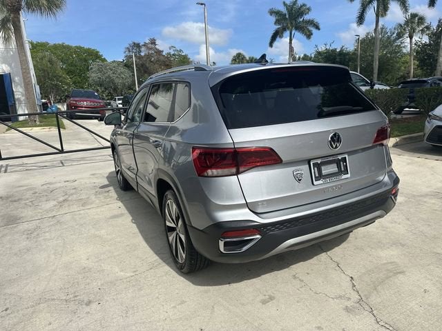 2024 Volkswagen Taos SE