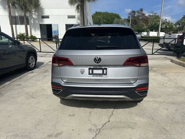 2024 Volkswagen Taos SE