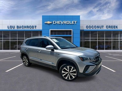 2024 Volkswagen Taos SE