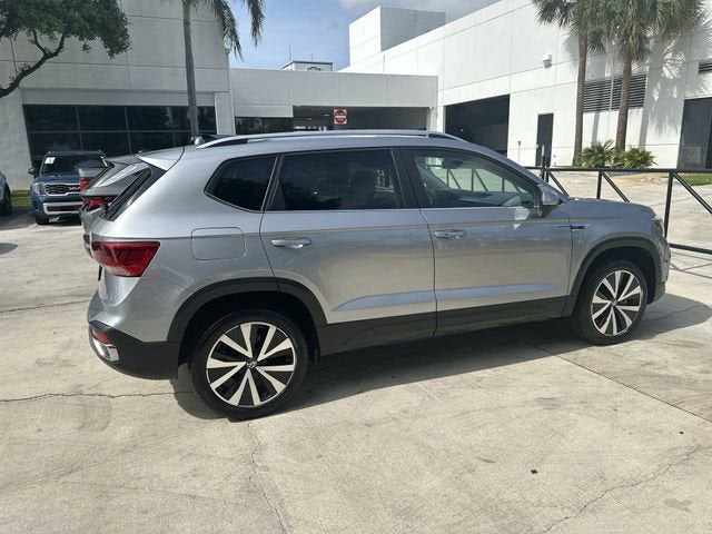 2024 Volkswagen Taos SE