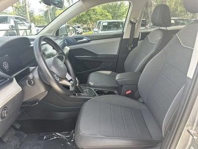 2024 Volkswagen Taos SE