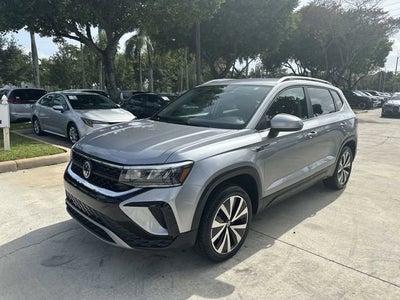 2024 Volkswagen Taos SE