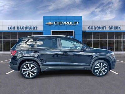 2024 Volkswagen Taos SE