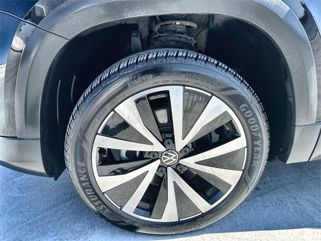 2024 Volkswagen Taos SE