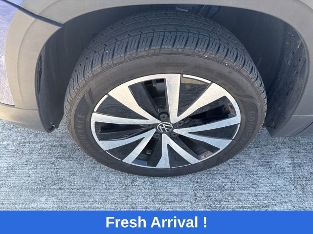 2024 Volkswagen Taos SE