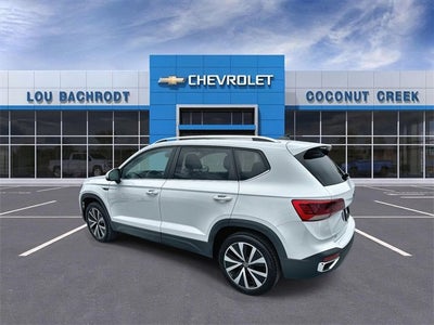 2024 Volkswagen Taos SE