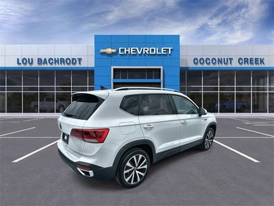 2024 Volkswagen Taos SE