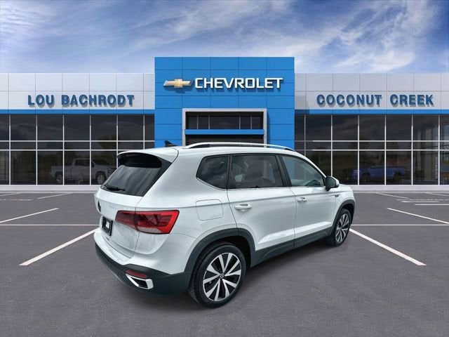 2024 Volkswagen Taos SE