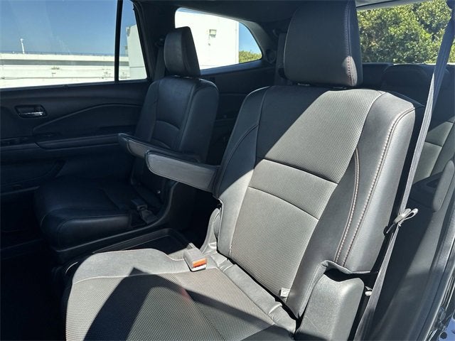 2021 Honda Pilot Black Edition