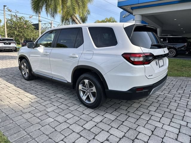 2023 Honda Pilot EX-L 7 Passenger