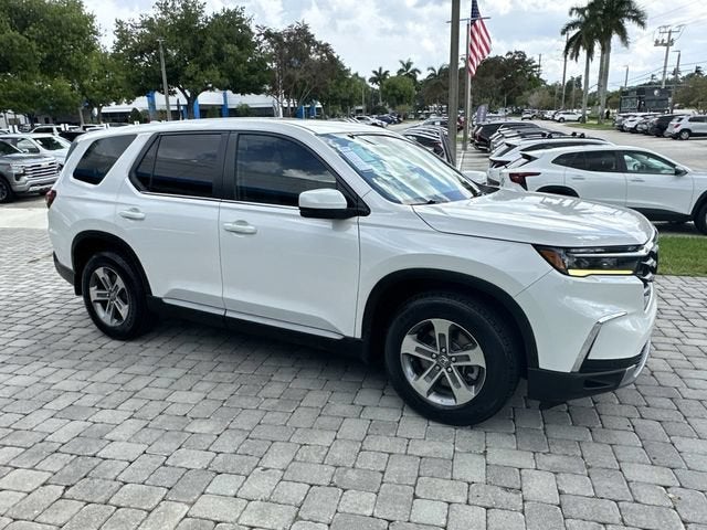 2023 Honda Pilot EX-L 8 Passenger