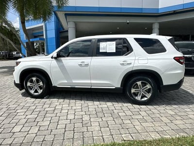 2023 Honda Pilot EX-L 8 Passenger