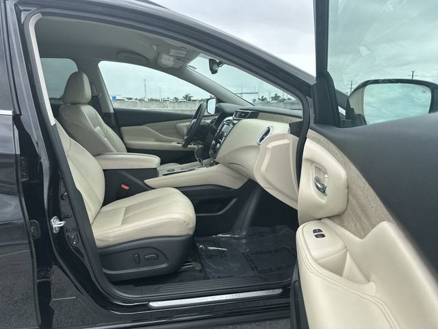 2023 Nissan Murano SV