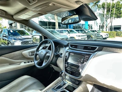 2023 Nissan Murano SL