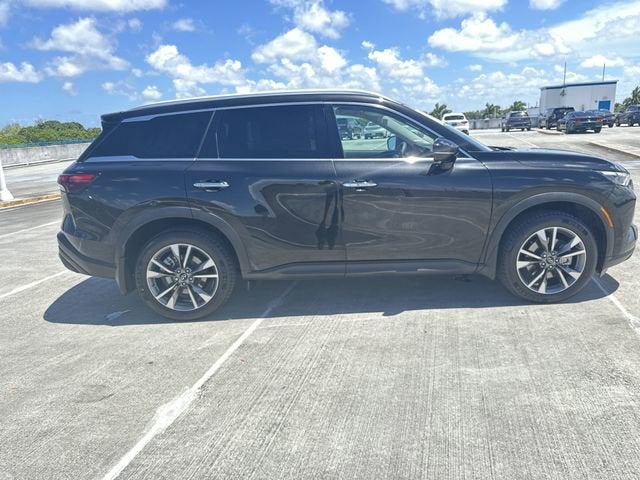 2024 INFINITI QX60 LUXE