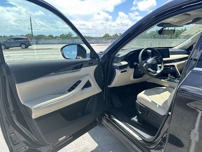 2024 INFINITI QX60 LUXE