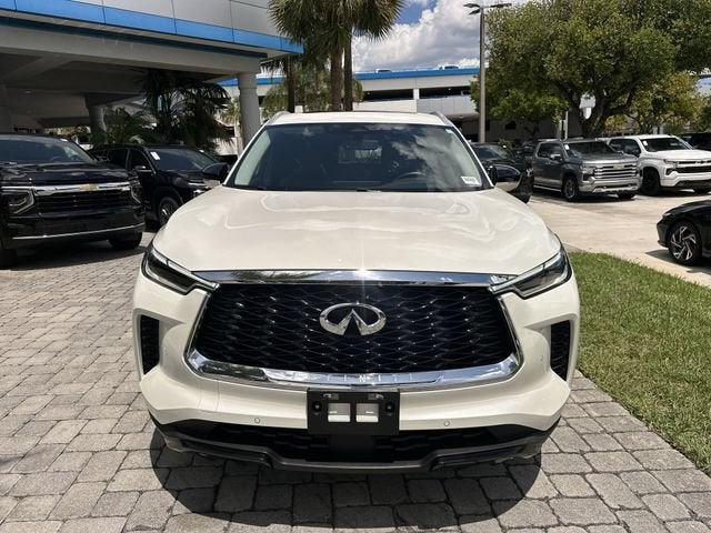 2023 INFINITI QX60 LUXE