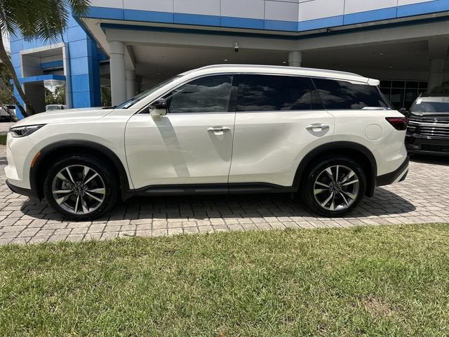 2023 INFINITI QX60 LUXE