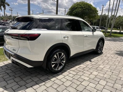 2023 INFINITI QX60 LUXE